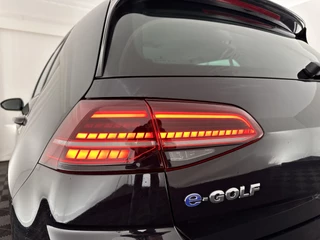 Volkswagen e-Golf Aut. *VIENNA-FULL-LEATHER | HEAT-PUMP | ADAPTIVE-CRUISE | FULL-LED | HEATED-SEATS | BLIS | DIGI-COCKPIT | NAVI-FULLMAP | SPORT-SEATS | CCS-FASTLOADER | KEYLESS | DAB+ | ECC | AMBIENT-LIGHT | - afbeelding nr 26