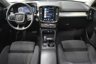 Volvo XC40 Volvo XC40 T2 129pk Aut. Business Pro | Schuifdak | Driver Assist | Park As - afbeelding nr 4