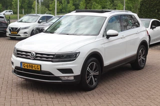 Volkswagen Tiguan Volkswagen Tiguan 2.0 TSI 4Motion Highline / Vol opties! / Panoramadak / Camera / Head-up / Leder / 18'' / Keyless / Dynaudio / Apple CarPlay / Standverwarming / Naavigatie / DAB / Dodehoek / Stoelverwarming / ACC - afbeelding nr 6