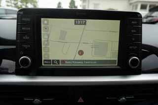 Kia Picanto KIA Picanto 1.0 CVVT 67pk 5-zits DynamicLine Navigatie Camera LM velgen - afbeelding nr 13