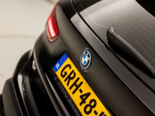 BMW X1 BMW X1 xDrive25e Sportline 221Pk Automaat (GROOT NAVI, CLIMATE, ALCANTARA, GETINT GLAS, ELEK ACHTERKLEP, SPORTSTOELEN, PARKEERSENSOREN, LED KOPLAMPEN, DAB+, NIEUWSTAAT) - afbeelding nr 39