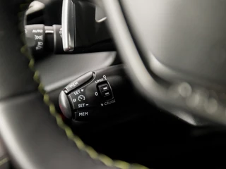Peugeot 208 Automaat (PANORAMADAK, VIRTUAL COCKPIT, APPLE CARPLAY, GROOT NAVI, LEDER, 360 CAMERA, SPORTSTOELEN, GETINT GLAS, KEYLESS, ZWART HEMEL, NIEUWSTAAT) - afbeelding nr 21