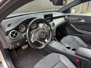 Mercedes-Benz CLA Mercedes-Benz CLA-klasse Shooting Brake 200 OrangeArt Edition|Panorama|Amg-Line|Dodehoekdetector - afbeelding nr 26