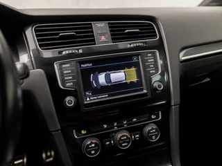 Volkswagen Golf Volkswagen Golf 1.4 TSI GTE Sport 204Pk Automaat (APPLE CARPLAY, NAVIGATIE, CLIMATE, LEDEREN SPORTSTOELEN, PARKEERSENSOREN, GETINT GLAS, CRUISE, NIEUWE APK, NIEUWSTAAT) - afbeelding nr 16
