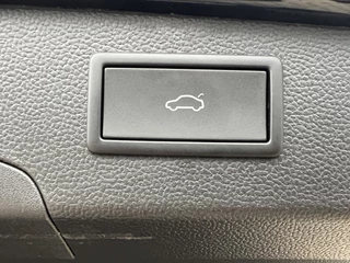 Volkswagen Passat Navigatie Panoramadak Trekhaak IQ Light Leder Elek Stoelen + Verwarming + Koeling + Massage 360 Camera Extra Getint Glas Vol Opties BTW Auto MHEV - afbeelding nr 47