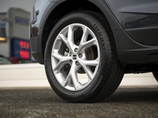 SEAT Arona SEAT Arona 1.0 EcoTSi 116pk DSG FR | Full LED | Keyless | ParkAssist + Camera | App-Connect | Armsteun vóór | Black Pack | Wireless Charge - afbeelding nr 36