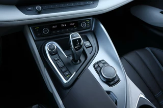 BMW i8 BMW i8 1.5 Hybrid 362PK|NL-auto|Head-up|Harman Kardon|Leder - afbeelding nr 53