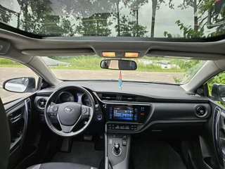 Toyota Auris Toyota Auris 1.8 Hybrid Dynamic, CAMERA, PANO DAK! - afbeelding nr 4