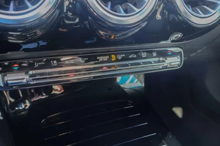 Mercedes-Benz CLA Mercedes CLA-klasse 250 e AMG Line PANORAMDAK SFEERVERLICHTING MEMORY STOELEN NIGHT - afbeelding nr 15