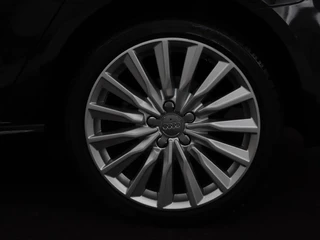 Audi A3 Audi A3 1.4 e-tron Lease Edition | Leder | Carplay |  Virtual Cockpit | Sportstoelen | Keyless | Navigatie | Full LED | Climate control | Parkeerhulp | Cruise control | Bluetooth - afbeelding nr 31