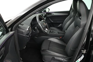 CUPRA Leon CUPRA Leon 1.4 e-Hybrid | 245pk | Panoramadak |  Stoel & stuurverwarming | Carplay | Adaptive cruise | Sfeerverlichting | Navigatie | Camera | PHEV - afbeelding nr 4