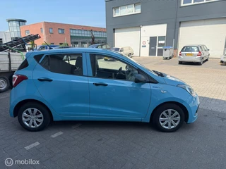 Hyundai i10 Hyundai i10 1.0i i-Motion 106128KM! N.A.P ! - afbeelding nr 5