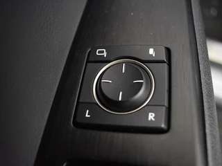 Lexus UX - afbeelding nr 23