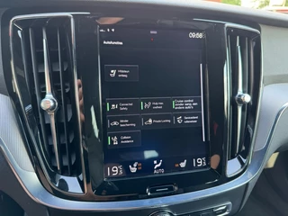 Volvo V60 Volvo V60 2.0 T6 Recharge AWD R-Design Trekhaak Leder Memory Pilot Assist - afbeelding nr 41