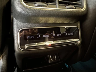 Mercedes-Benz GLE Mercedes-Benz GLE 350e AMG // Luchtvering // Soft Close // Alcantara Hemel // Trekhaak 3.500kg // Panoramadak // Head-Up // Burmester // Memory - afbeelding nr 16
