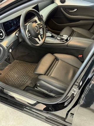 Mercedes-Benz E-Klasse Mercedes E-klasse Estate 200 d Business Aut9 [Pano,Led,Trekhaak] - afbeelding nr 2