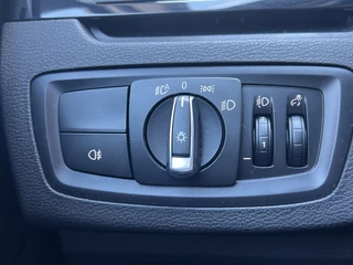 BMW X1 Panoramadak Navi Prof Leer Head Up Camera DAB Stoelverwarming Led Koplampen  NL Auto - afbeelding nr 26