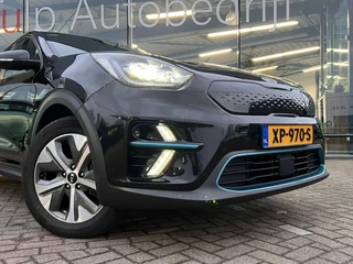 Kia e-Niro Kia e-Niro ExecutiveLine 64kWh Clima Cruise Leder Dealer NAP - afbeelding nr 7