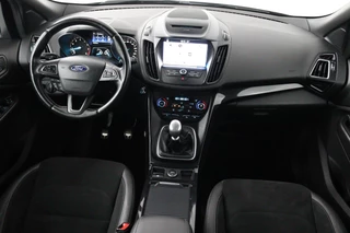 Ford Kuga Ford Kuga 1.5 EcoBoost ST Line (PARKEERSENSOREN, CRUISE, TREKHAAK, GOED ONDERHOUDEN) - afbeelding nr 3