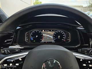 Volkswagen T-Roc Volkswagen T-Roc 1.5 TSI R-Line Panorama/Keyless/Black Style/Camera - afbeelding nr 28