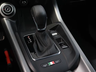Alfa Romeo Tonale Alfa Romeo Tonale 1.5 MHEV 160 PK Turbo Veloce | Leder | Winter | 360Camera | 19