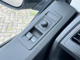Volkswagen Transporter Volkswagen Transporter 2.0 TDI 102pk L1H1 Highline Trekhaak/Navi/Cruise/Bluetooth/Parkeersensoren - afbeelding nr 26