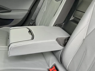 Volkswagen Passat Navigatie Panoramadak Trekhaak IQ Light Leder Elek Stoelen + Verwarming + Koeling + Massage 360 Camera Extra Getint Glas Vol Opties BTW Auto MHEV - afbeelding nr 42