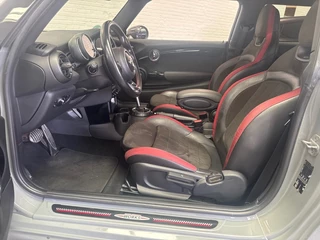 MINI Cooper MINI Cooper John Works 2.0 JCW 230pk Panodak Kuipstoelen Clima Navi Cruise Incl 12Mnd Garantie - afbeelding nr 14