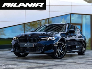 BMW 3 Serie Touring 330e Xdrive M Sport |Pano|Carbon|HUD|H&K