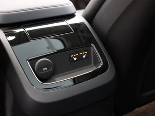 Volvo V90 Volvo V90 T6 PLUG-IN HYBRID PLUS DARK SCHUIFDAK 360GR CAM 19INCH HARMAN KA - afbeelding nr 32