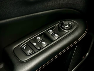 Jeep Compass Jeep Compass 1.4 Multiair 140PK! LEDER|STUURVERW|NAVI|LANEASS|BEATS - afbeelding nr 11