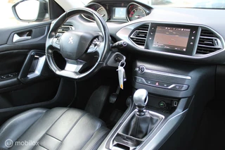 Peugeot 308 Peugeot 308 SW 1.2 PureTech Blue Lease Premium 130 PK, Pano, Stoel verwarming, Pdc voor/achter + camera, Leder, App connect, Cruise, Donkerglas, Massage stoelen. - afbeelding nr 9
