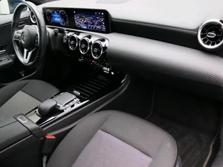 Mercedes-Benz CLA Mercedes-Benz CLA-klasse 180 Aut. Business Sol. | LED |  Navi | Camera | - afbeelding nr 8