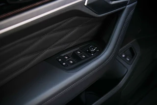 Volkswagen Touareg Volkswagen Touareg R 3.0 TSi eHybrid 4MOTION | Nieuw | Vol opties | Panodak | Dynaudio | Massage | Trekhaak | 22 inch | 5 jaar garantie | - afbeelding nr 47