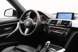 BMW 3 Serie Leer, Panoramadak, Cruise, Navigatie, Verwarmde Stoelen, Trekhaak, 18'' - afbeelding nr 31