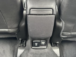 Jeep Compass Jeep COMPASS 1.3T Limited Cruise control Climate control Keyless Navigatie Apple carplay Android - afbeelding nr 34
