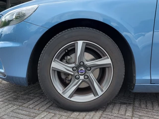 Volvo V40 Volvo V40 2.0 D2 R-Design Business | Origineel NL | Navi | Bi-Xenon | Clima | Cruise | Leder+Alcantara | Stoelverwarming | Pdc | Licht+Regensensor | 16''lm | Voorruitverwarming - afbeelding nr 31