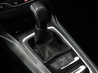 Peugeot 308 Peugeot 308 1.2 PureTech Allure [CRUISE CONTROL, CAMERA, TREKHAAK, STOELVERWARMING, DODE HOEK DETECTOR, CLIMATE CONTROL, NAVIGATIE, NIEUWSTAAT] - afbeelding nr 15