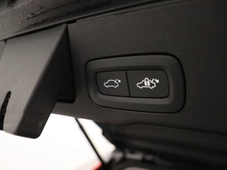 Volvo XC60 Volvo XC60 T6 PLUG-IN HYBRID LONG RANGE ULTIMATE DARK LUCHTVERING BOWERS&WI - afbeelding nr 29