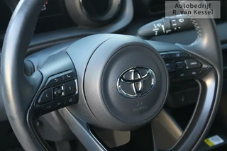Toyota Yaris Toyota Yaris 1.5 Hybrid Launch Edition / Executive I JBL I 1e Eig. I NL-auto - afbeelding nr 15