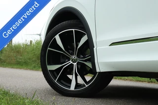 Volkswagen Tiguan Volkswagen Tiguan 1.5 TSI / 2x R-Line / Virtual Cockpit / Camera / Matrix LED / Harman Kardon / 20