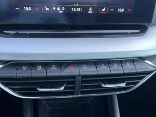 Škoda Octavia Navigatie Trekhaak Comfortstoelen + Verwarming ACC Dab Keyless Camera Led Koplampen Lmv Getint Glas NL Auto BTW - afbeelding nr 26