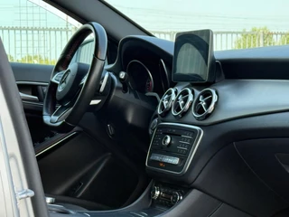 Mercedes-Benz GLA Mercedes-Benz GLA-klasse 180 Premium AMG WhiteArt - Iridium Silver - Nieuwstaat - afbeelding nr 31