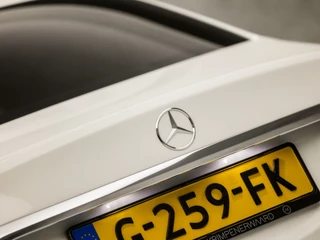 Mercedes-Benz C-Klasse 184Pk Automaat (SCHUIFDAK, NAVIGATIE, SFEERVERLICHTING, GETINT GLAS, LEDER, ELEK STOELVERWARMING, SPORTSTOELEN, CRUISE, LED KOPLAMPEN, NIEUWSTAAT) - afbeelding nr 31