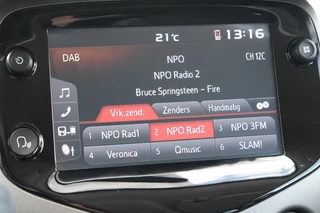 Toyota Aygo Toyota Aygo 1.0 VVT-i x-Joy Handgeschakeld | Automatische airconditioning | - afbeelding nr 24