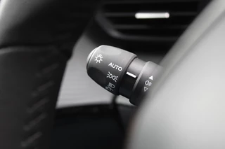 Peugeot e-208 Peugeot e-208 EV Active Pack 50 kWh | Navigatie | Origin NL | Parkeersensoren - afbeelding nr 17