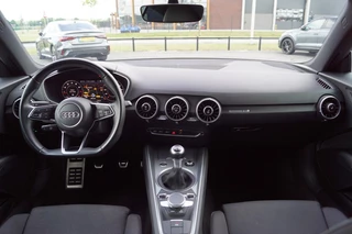 Audi TT Audi TT 1.8 TFSI Pro Line 180pk / 20 Inch LM / Navi / Xenon / Sportuitlaat / PDC - afbeelding nr 4