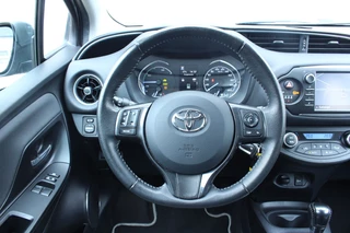 Toyota Yaris Toyota Yaris 1.5 Hybrid Y20 LUXE UITV. 2eEIG! NAV CAMRA STOELVW ECC '19 - afbeelding nr 12