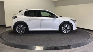Peugeot e-208 Peugeot e-208 EV GT Pack 50 kWh | Zwart dak | 100 % dealeronderhouden | Soh (batterijcheck) 91,06 % - afbeelding nr 5