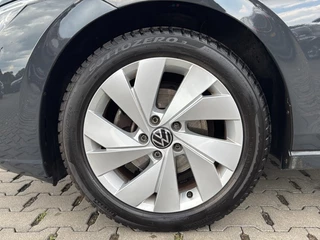 Volkswagen Golf Volkswagen Golf 1.5 TSI LIFE BUSINESS CAMERA/NAVI/CARPLAY/ACC - afbeelding nr 9